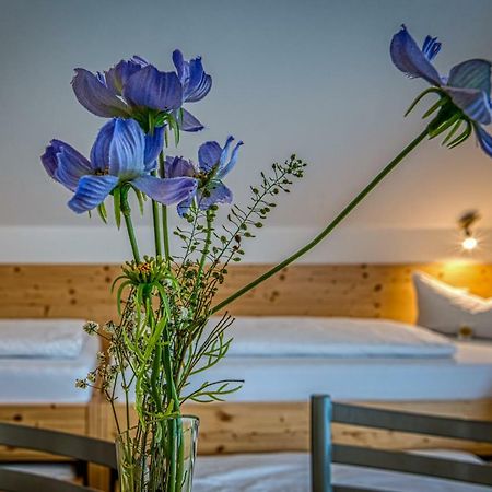 러스트 Gita'S Haus 아파트 호텔 외부 사진
